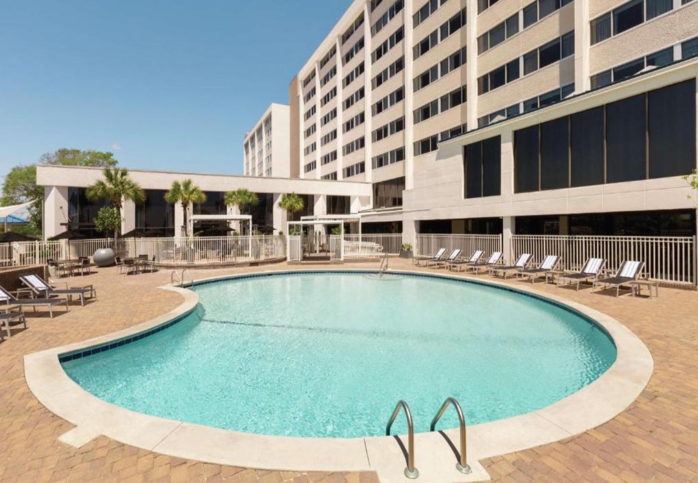 Wilmington Luxury Hotels: Indulge in Opulence, Perfect Stays